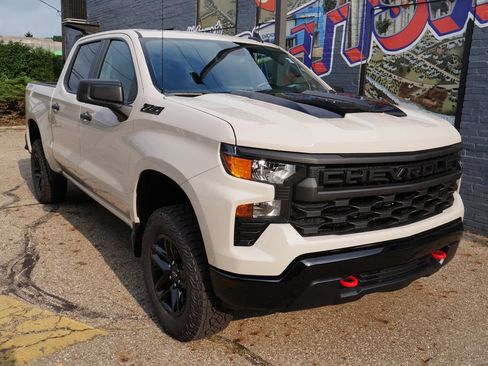 New 2026 Chevrolet Silverado 1500 Custom Trail Boss w/ LPO, Dark Essentials Package AWD/4WD image 34