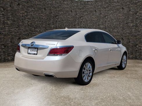 Used 2013 Buick LaCrosse Premium w/ Entertainment Package FWD image 6