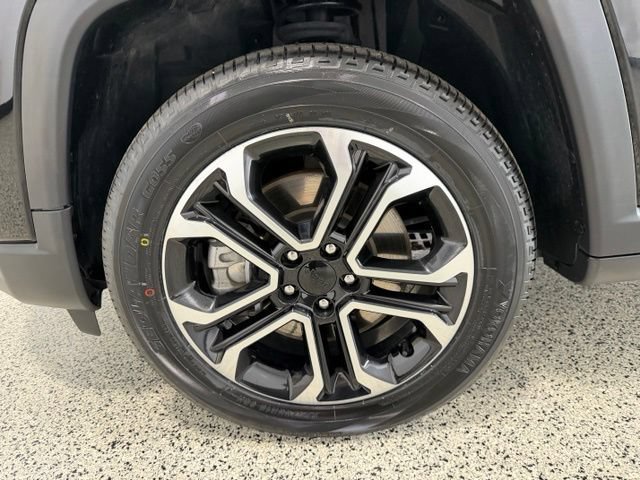 Used 2023 Jeep Compass Limited AWD/4WD image 34