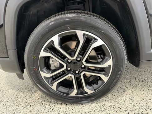 Used 2023 Jeep Compass Limited AWD/4WD image 34