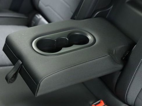 New 2025 Volkswagen Taos SE AWD/4WD image 35