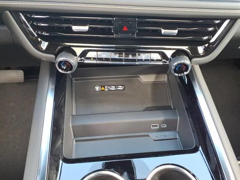 New 2026 Chevrolet Tahoe Premier AWD/4WD image 25