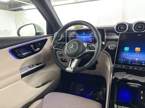 Certified 2026 Mercedes-Benz GLC 300 image 28