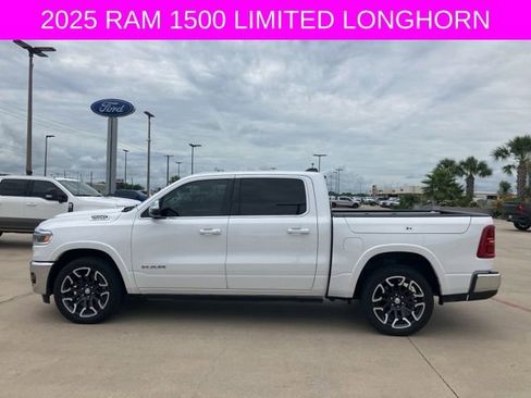 Used 2025 RAM 1500 Limited AWD/4WD image 4