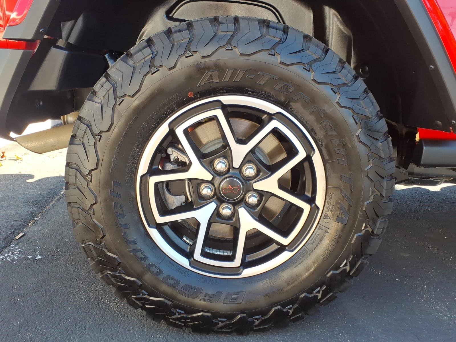 Certified 2026 Jeep Wrangler Rubicon AWD/4WD image 9