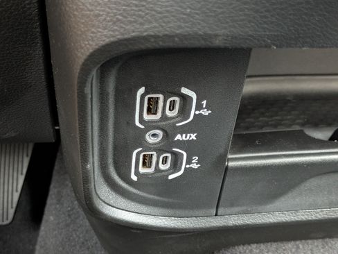 Used 2026 RAM 2500 Big Horn AWD/4WD image 30