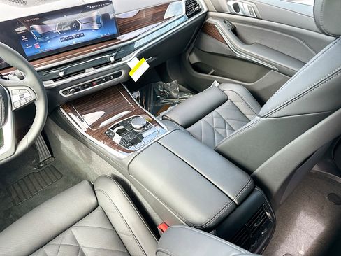 New 2026 BMW X5 sDrive40i w/ Parking Assistance Package image 18