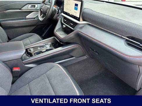 Used 2025 Ford Explorer ST AWD/4WD image 18