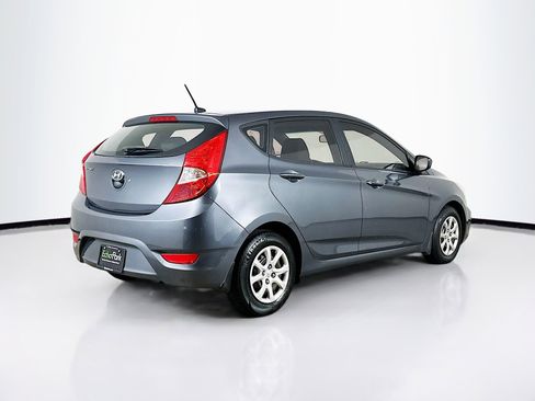 Used 2013 Hyundai Accent GS image 9