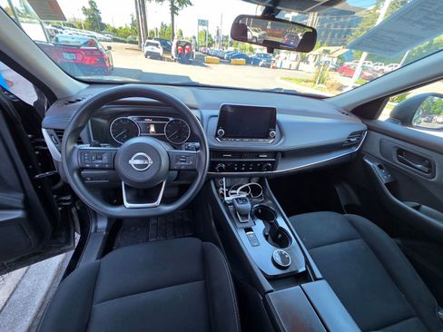 Used 2023 Nissan Rogue S AWD/4WD image 12