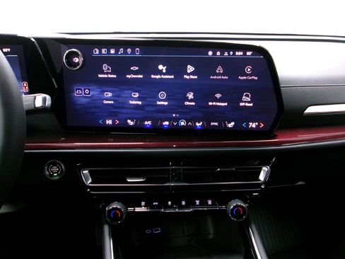 New 2026 Chevrolet Traverse Z71 w/ Driver Confidence Package image 17