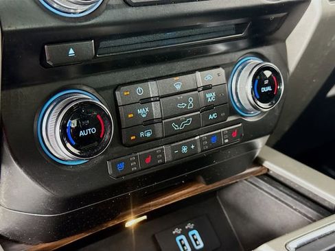 Used 2016 Ford F150 Lariat w/ Equipment Group 502A Luxury image 16