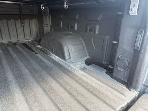 Used 2019 Chevrolet Silverado 1500 LT w/ All-Star Edition AWD/4WD image 13