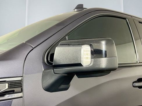 Used 2023 GMC Sierra 1500 AT4 w/ Technology Package image 10