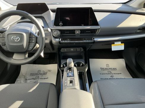 New 2026 Toyota Prius LE FWD image 10