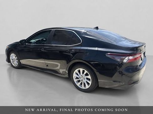 Used 2024 Toyota Camry LE FWD image 5