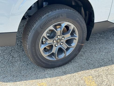 New 2025 Ford Maverick XLT w/ XLT Luxury Package image 4