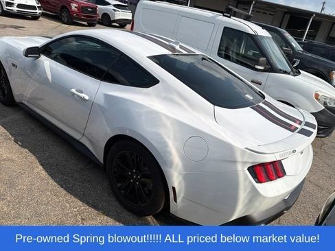 Used 2024 Ford Mustang GT RWD image 4