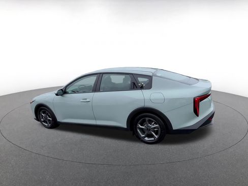 Used 2025 Kia K4 LXS image 10