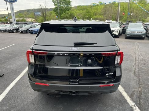 New 2026 Ford Explorer Active AWD/4WD image 7