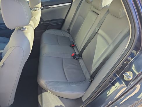 Used 2019 Honda Civic EX-L image 19