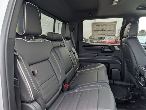 New 2026 GMC Sierra 1500 AT4X AWD/4WD image 30
