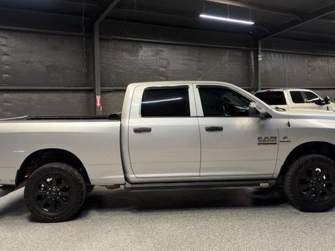 Used 2016 RAM 2500 Tradesman w/ Chrome Appearance Group AWD/4WD image 7