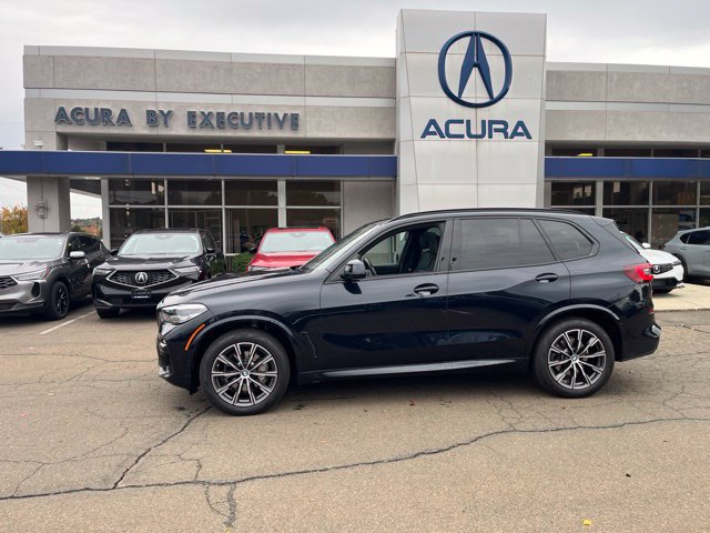 Used 2021 BMW X5 xDrive40i w/ M Sport Package AWD/4WD image 38