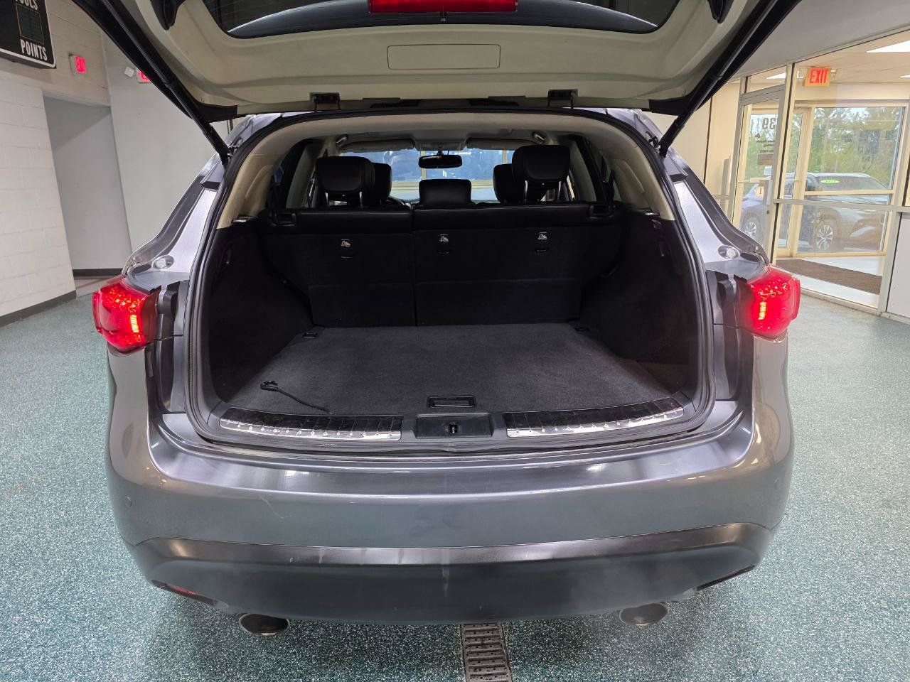 Used 2013 INFINITI FX37 AWD w/ Premium Pkg image 21