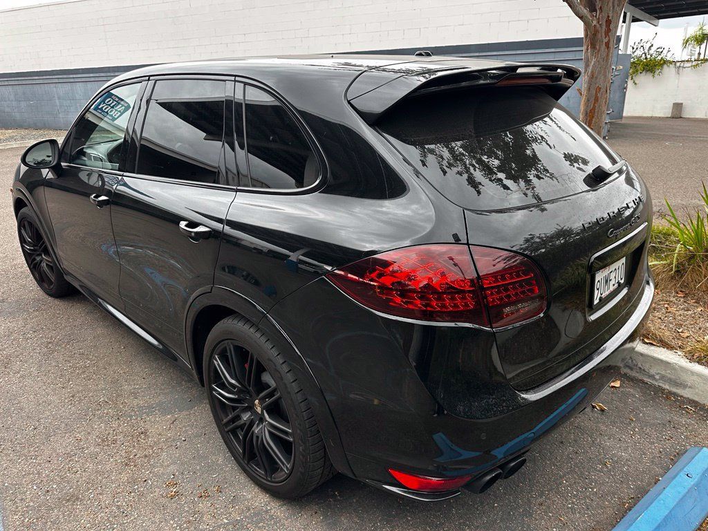 Used 2013 Porsche Cayenne GTS AWD/4WD image 21