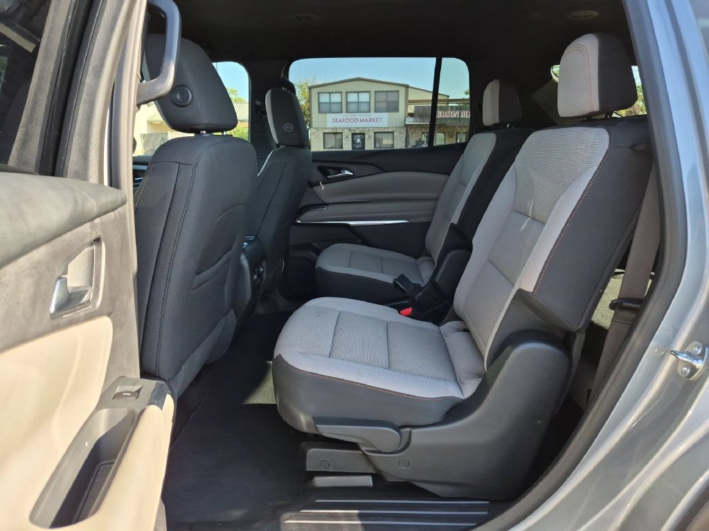 Certified 2026 Chevrolet Traverse LT w/ Driver Confidence Package FWD image 24