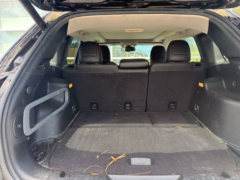 Used 2017 Jeep Cherokee Trailhawk w/ Comfort/Convenience Group image 17