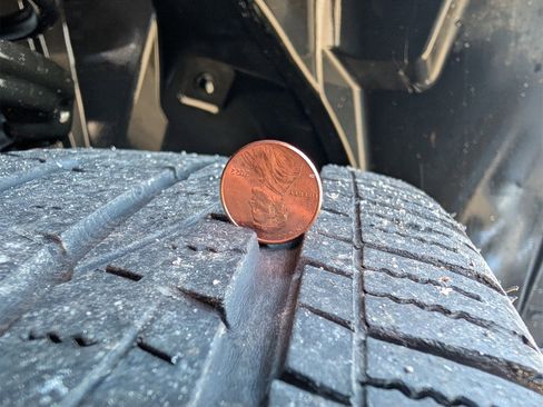 Used 2024 Jeep Compass Latitude image 39