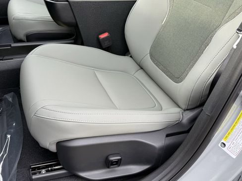 New 2026 Volvo EX30 Cross Country Ultra image 14