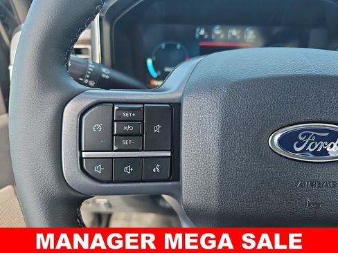 New 2026 Ford F250 Lariat w/ Black Appearance Package AWD/4WD image 16