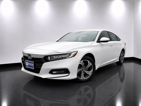 Used 2020 Honda Accord EX image 1