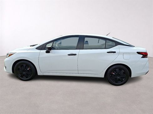 Used 2023 Nissan Versa S image 4