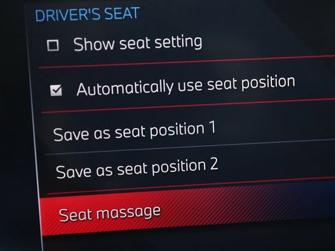 Used 2025 BMW X7 M60i w/ Executive Package image 37