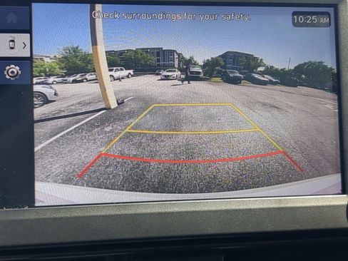 Used 2025 Hyundai Elantra Sport image 20