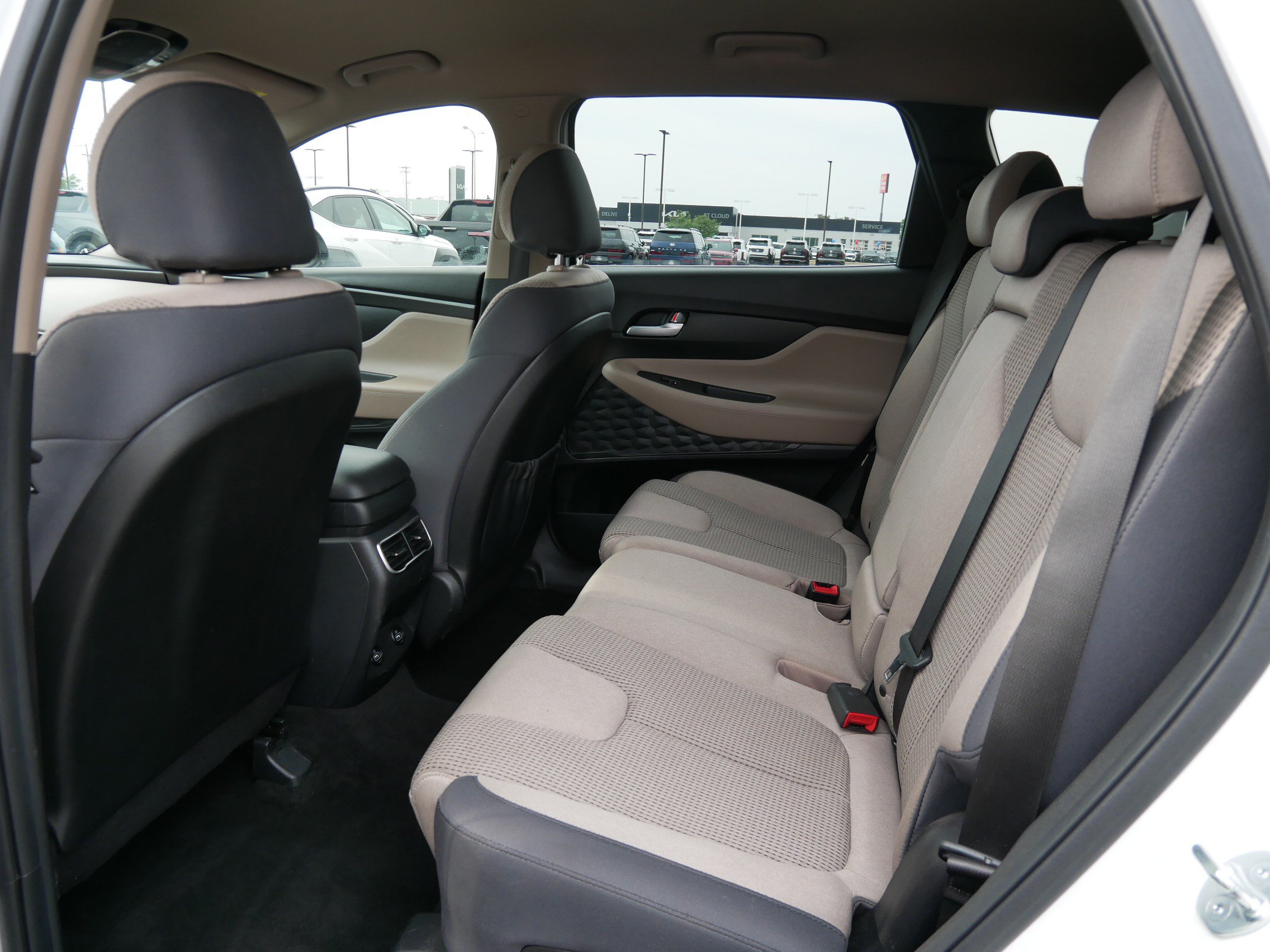 Used 2023 Hyundai Santa Fe SEL AWD/4WD image 12