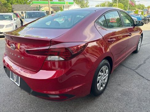 Used 2019 Hyundai Elantra SE FWD image 5