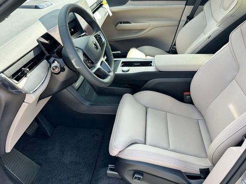 New 2026 Volvo EX90 Plus image 6