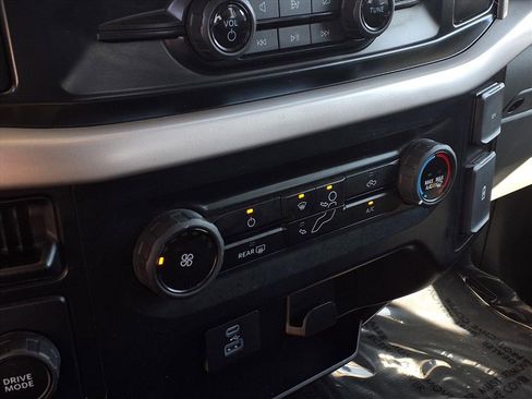 Used 2023 Ford F150 XLT image 9