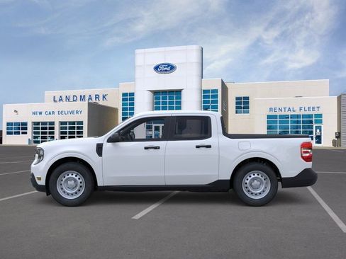 New 2025 Ford Maverick XL image 3