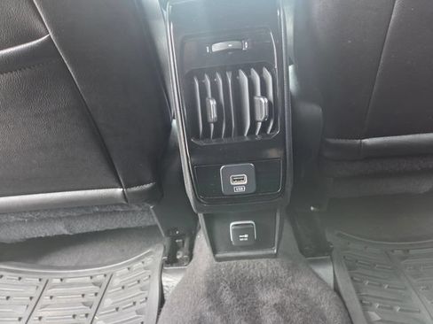Used 2023 Jeep Compass Limited AWD/4WD image 17
