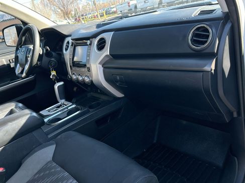 Used 2018 Toyota Tundra SR5 image 27