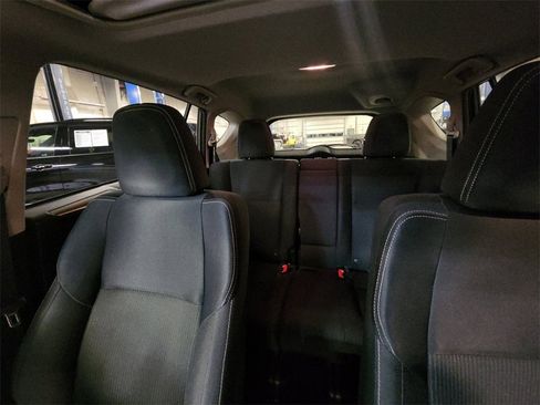 Used 2013 Toyota RAV4 XLE image 33