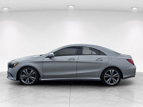 Used 2018 Mercedes-Benz CLA 250 4MATIC image 3