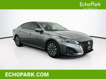 Used 2023 Nissan Altima 2.5 SV