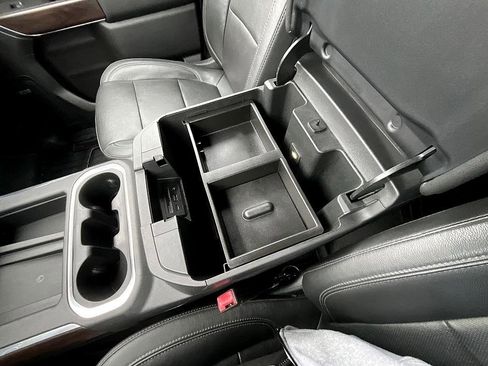 Used 2019 GMC Sierra 1500 SLT w/ SLT Premium Plus Package image 31